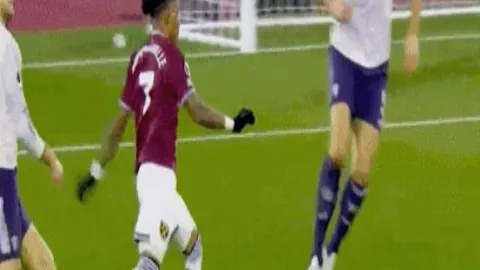 独行侠迎战湖人 2月26日常规赛：东契奇经典瞬间