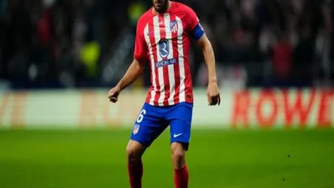 波鸿主场连胜光环下暗藏危机，沙尔克虽战功赫赫却面临伤病重压挑战